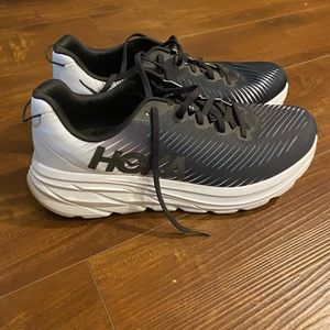 Men’s Hoka One Rincon 3 tennis shoes